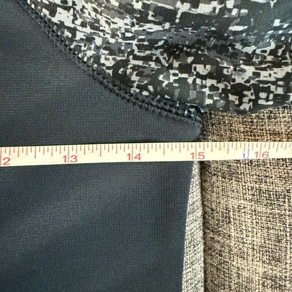 Under Armour Youth ColdGear Hoodie Black YXS Camo Sleeves Loose Fit - Picture 4 of 7